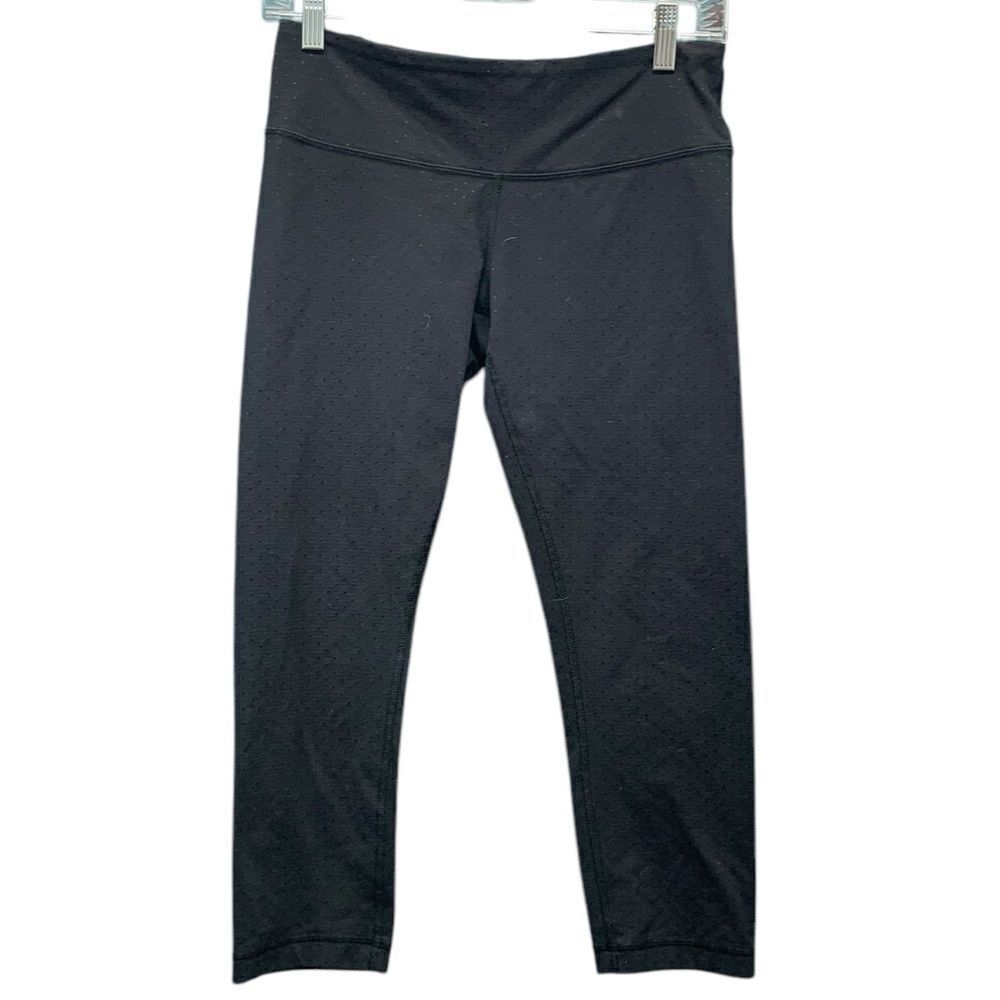 lululemon Black Capri's Size 6